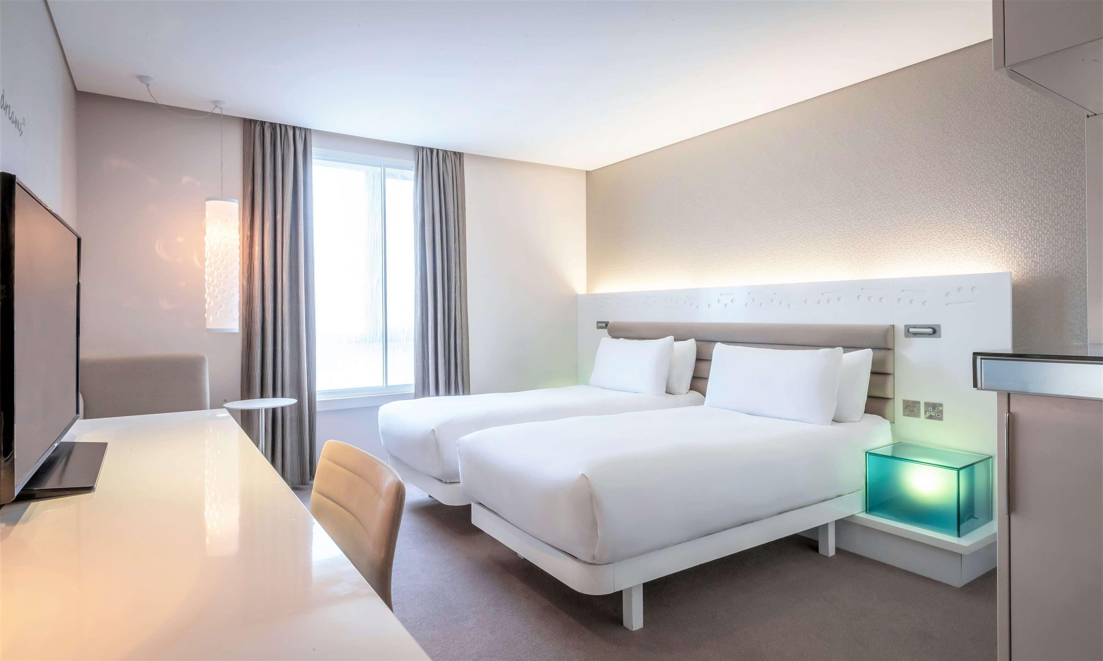 ذا موريسون دبلن - أحد فنادق دبل تري باي هيلتون المظهر الخارجي الصورة A room at the hotel