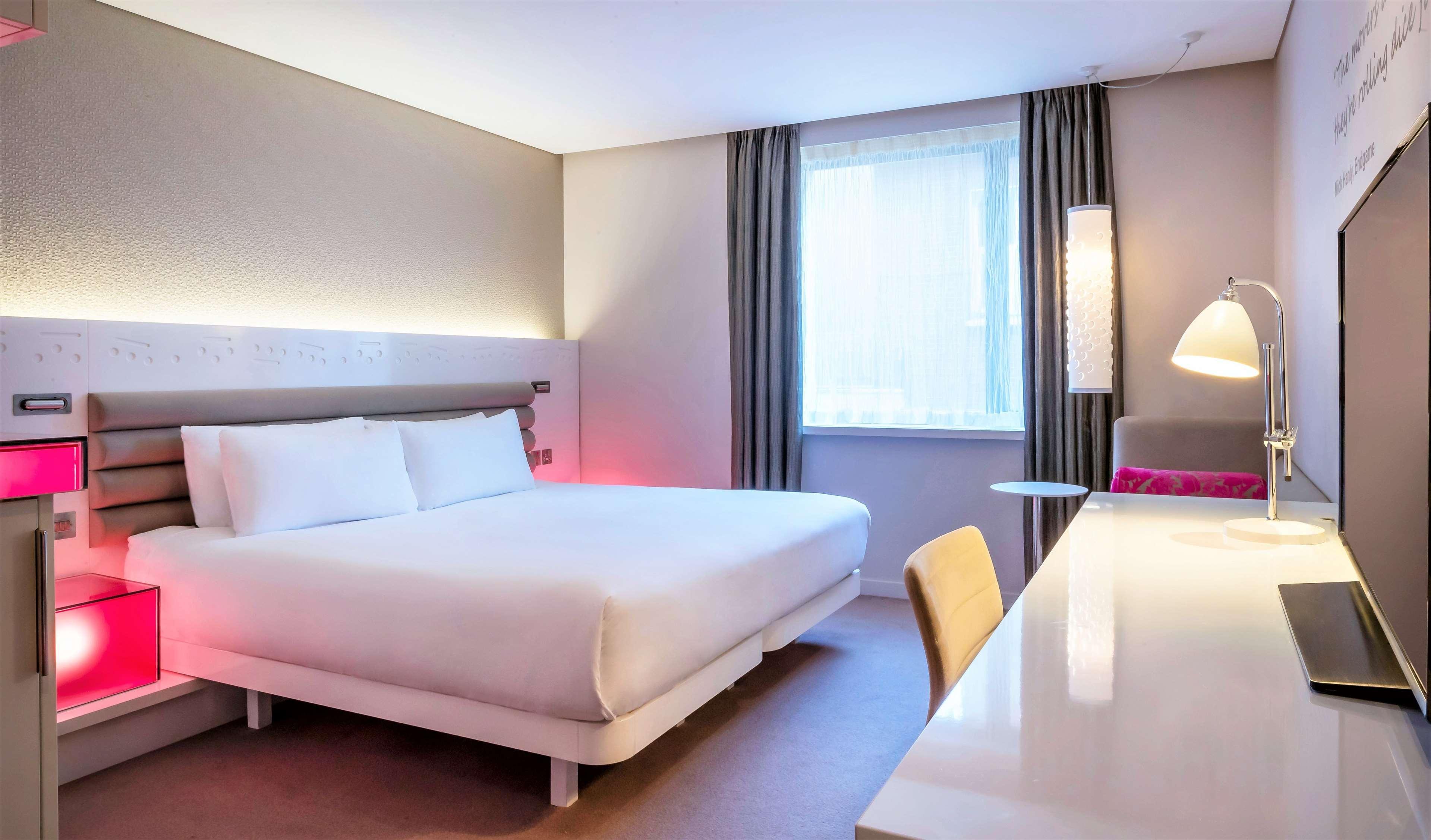 ذا موريسون دبلن - أحد فنادق دبل تري باي هيلتون المظهر الخارجي الصورة A room at the hotel
