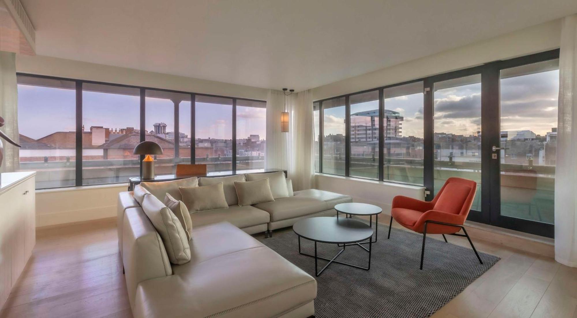 ذا موريسون دبلن - أحد فنادق دبل تري باي هيلتون المظهر الخارجي الصورة A living room at The Standard East Village